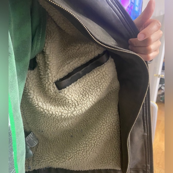 Vintage, LEVI’S, brown, distressed, leather jacket, with sherpa interior. - Picture 5 of 11